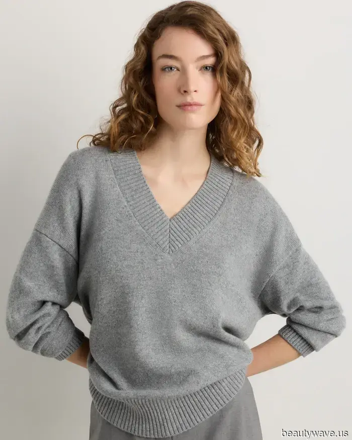 In New York, every It Girl's spring wardrobe features these 7 essential items.