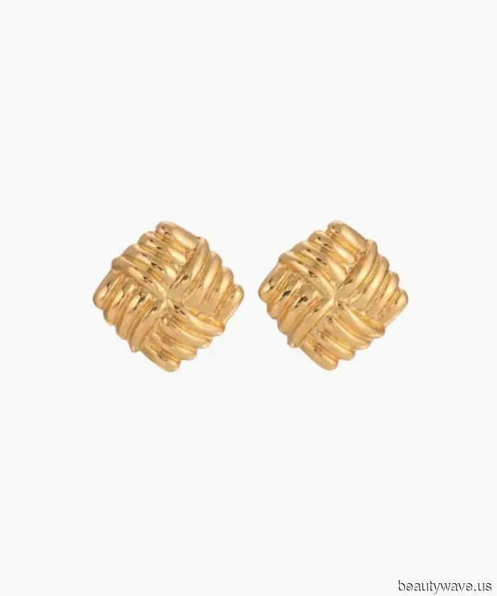 Here's How to Wear Leggings on Days You Want to Skip Jeans.