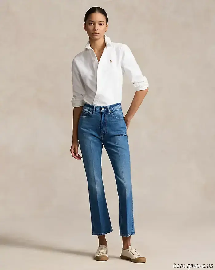 Put aside the Baggy and Skinny Jeans—This is the Summer Denim Trend that Fashion Enthusiasts are Embracing.