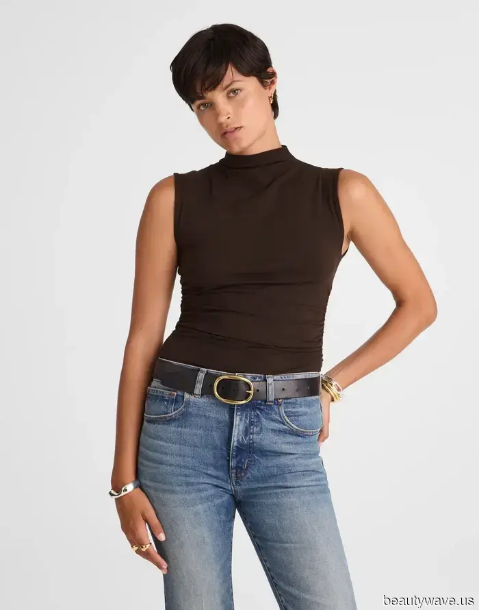 Ух ты, всё распродается в Madewell прямо сейчас&mdash;некоторые из этих стильных вещей редко бывают со скидкой