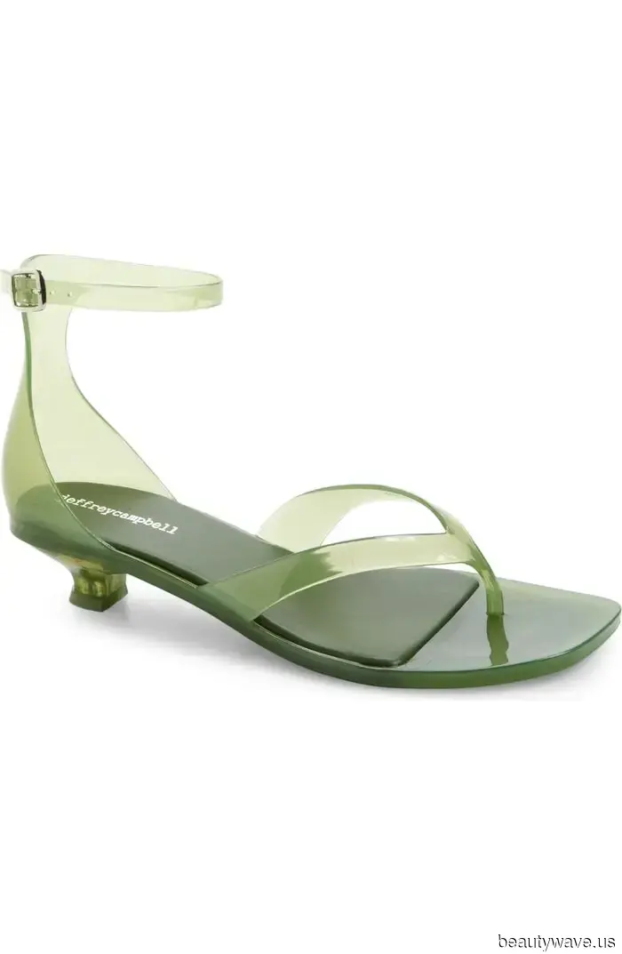 These $40 Gap sandals are just as stylish as the $600 designer version I've been thinking about since last spring.