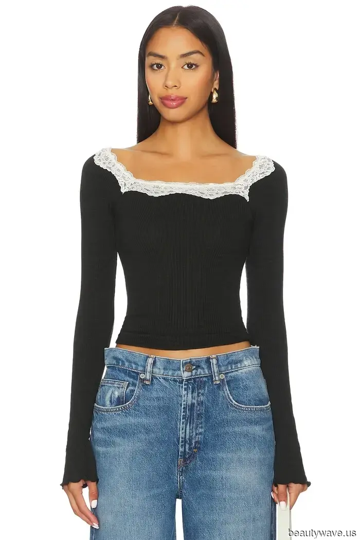 This Basic Piece Is Already Shaping the Cool-Girl Aesthetic for Spring