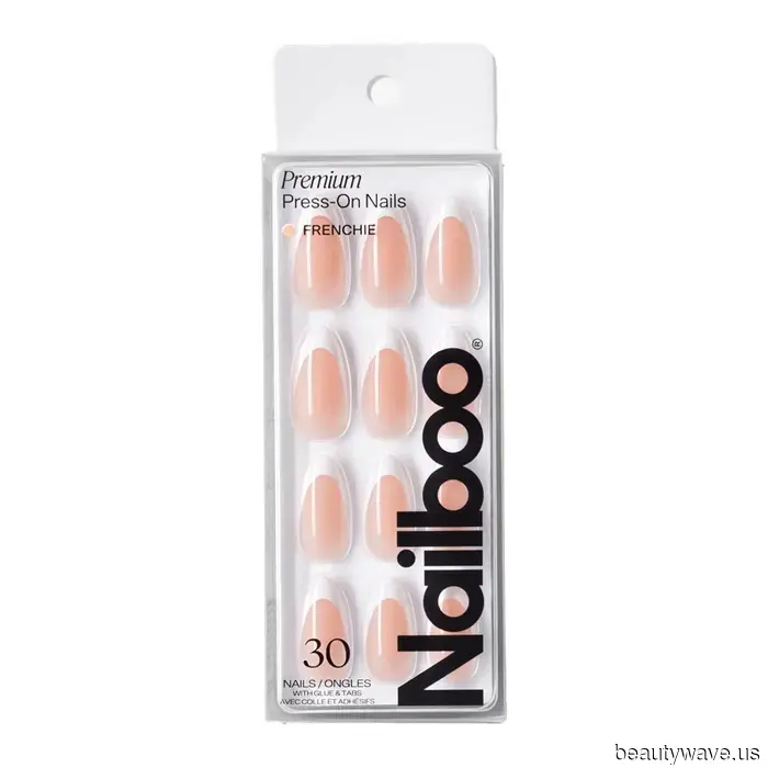 No Esmalte, No Rosa Lechoso&mdash;Las Novias a la Moda Están Apoyando Esta Manicura Retro-Chic