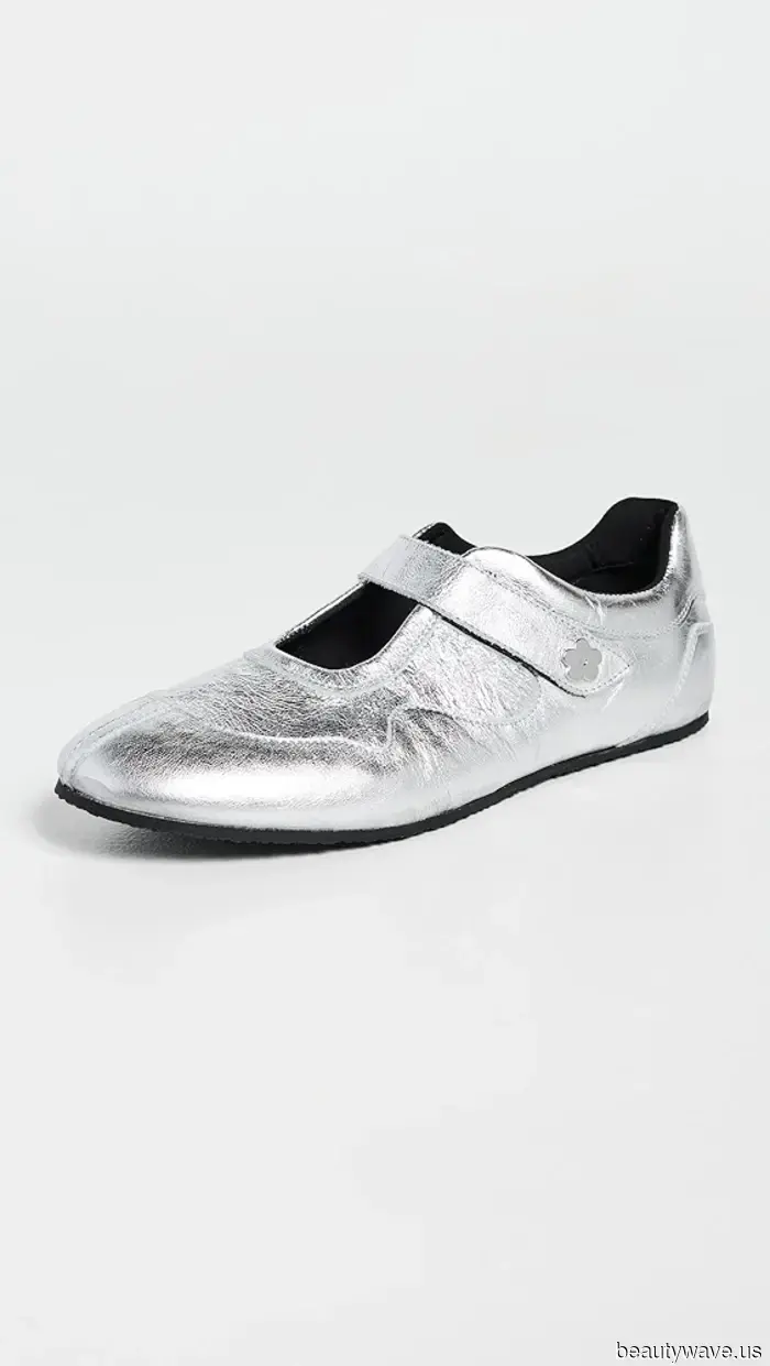 La scarpa cult di Tory Burch che ogni persona di moda indossa nel 2026