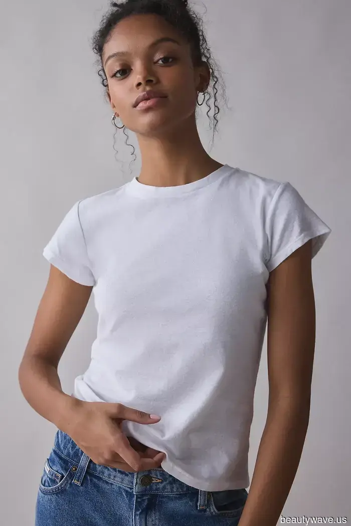 Not Capris, Not Culottes: The Spring Pant Trend That’s Captivating Every Fashion Enthusiast