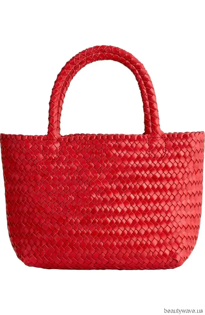 My aunt is going to NYC—29 Nordstrom items I suggested for her to blend in with the locals.