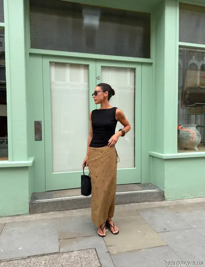 8 spezifische Sommertrends, die Modebewusste diesen Sommer mit ihren Basic-Tanktops tragen