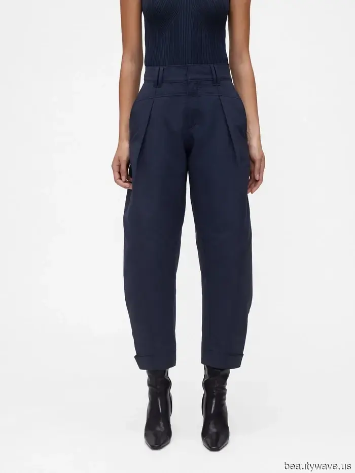 I Recently Tried on GapStudio's Winter 2025 Collection—4 Outfits That Made Me Feel Like a '90s Supermodel