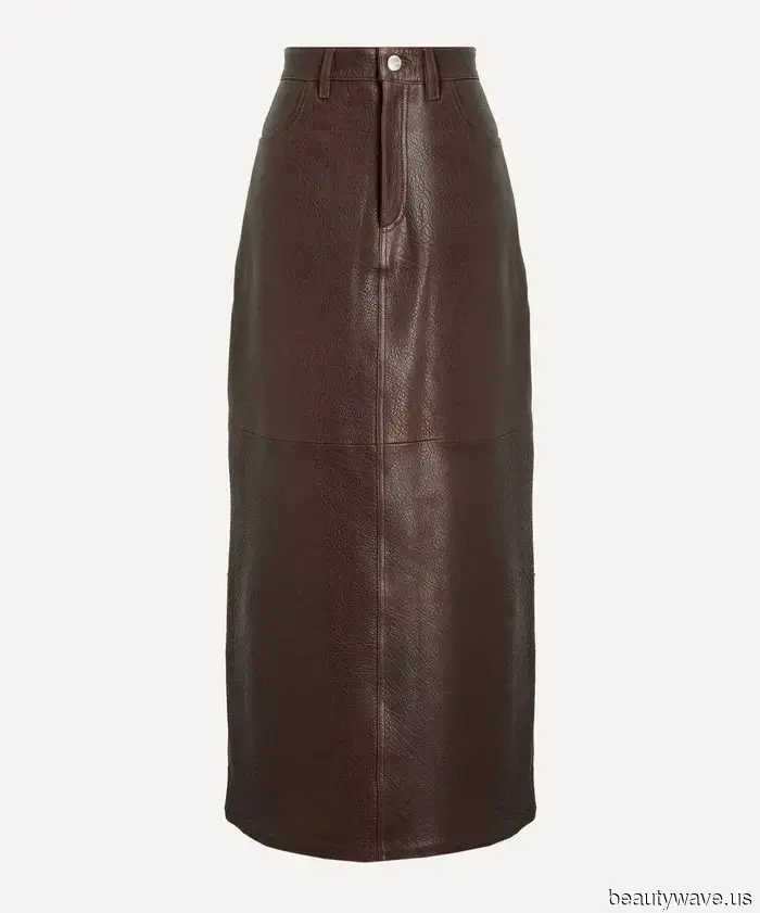 5 Classic Outfit Combinations That Fashionable Individuals in Paris, London, and Stockholm Turn to Each Winter