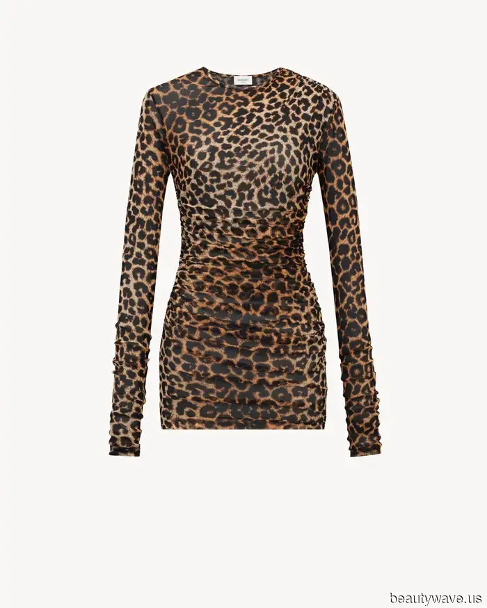 Nicht schwarz, keine Glitzer&mdash;Sienna Miller trug den Partywear-Trend, den die coolsten Stylisten in dieser Saison tragen werden.