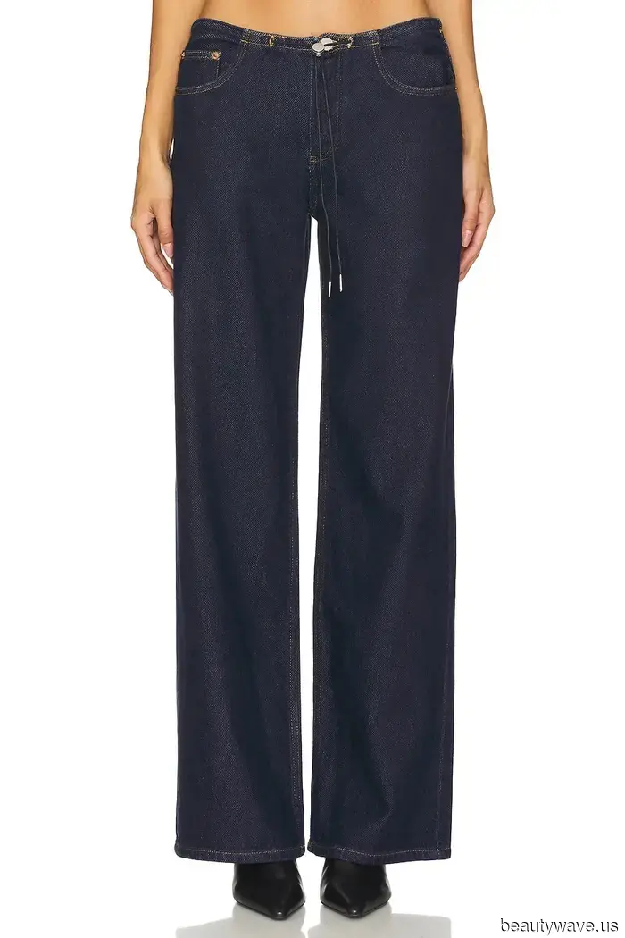 Questa tendenza di colore per i maglioni e questa tendenza di colore per i jeans sono la chiave per outfit invernali dall'aspetto costoso.