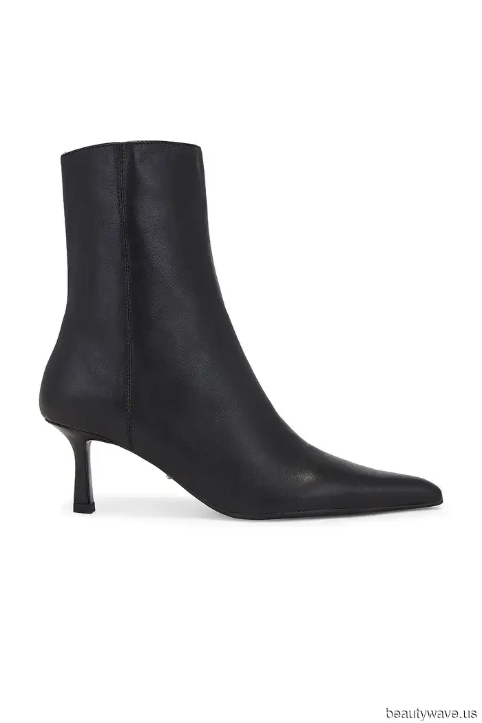 Daisy Edgar-Jones Arrived at the Airport Wearing the Shoe Trend I Used to Claim I Would Never Wear Through Security.