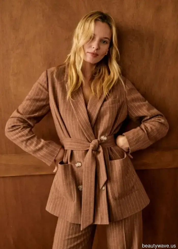 Sostén la Chaqueta de Cuero&mdash;Estas 5 Tendencias de Blazers Se Verán Más Chic Con Tus Jeans Este Año