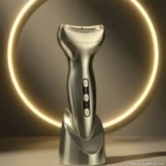 Your personal cosmetologist is on vacation: why the MIRA massager from WAU is the must-have of this summer