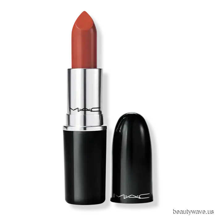 I'm Traveling from NYC to L.A.—Here’s What I'm Bringing for the Month.