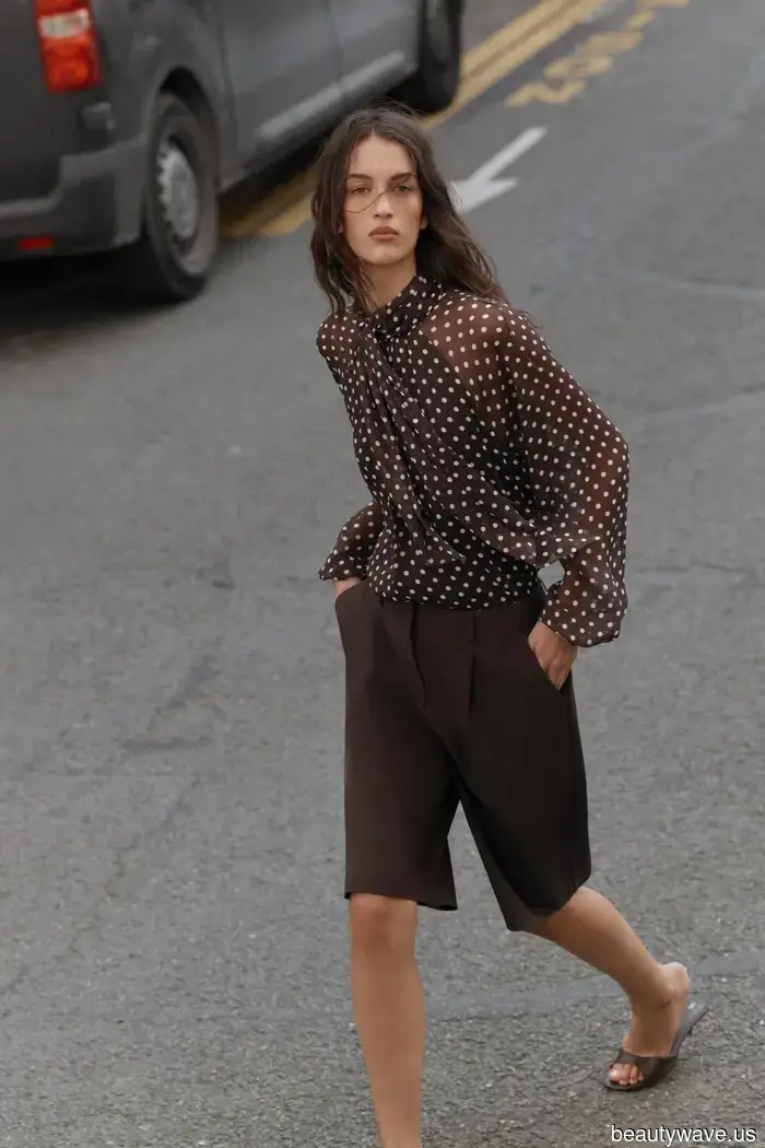 5 Tendencias de Blusas Chic para el Verano que Puedes Comprar en H&M, Zara y M&S Ahora Mismo