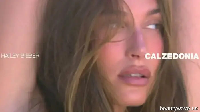 Hailey Bieber acaba de usar el estilo de bikini que está de moda en todas partes, desde Comporta hasta Costa Rica.