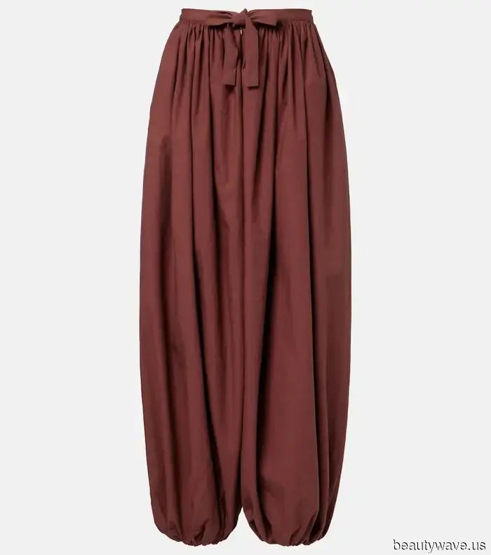 I'm Prepared for Autumn, Yet It's Still Warm—7 Stylish Trouser Trends That Are Suitable for Both Seasons