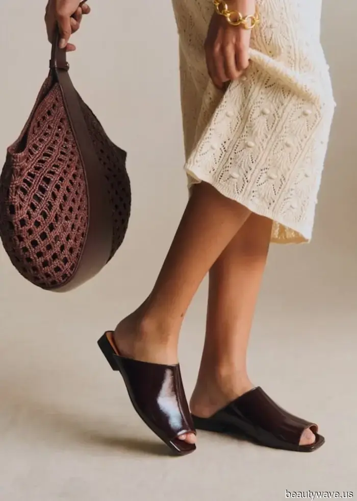 French girls have spoken—here are the 6 trendiest shoe styles to sport this summer.