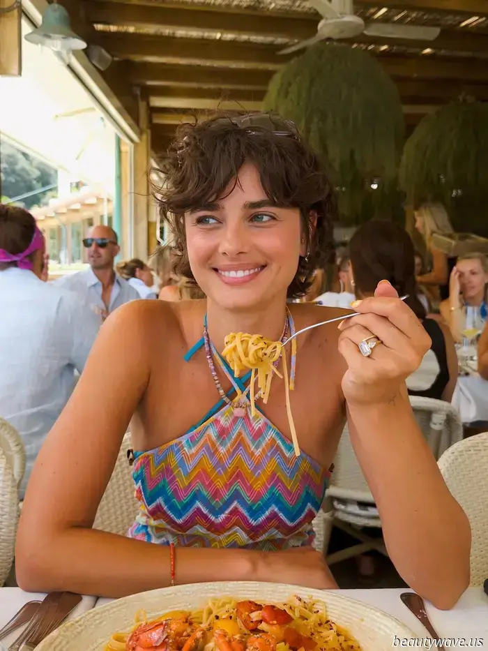 El castaño desgastado es el color de cabello discreto que está conquistando Los Ángeles y París en este momento