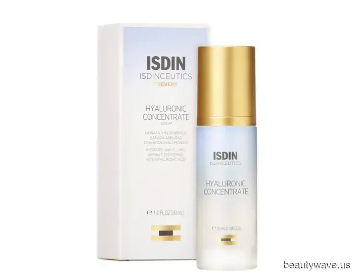 Моя мама дерматолог восторгалась этим многофункциональным SPF — и он заменил 3 моих основных средств по уходу за кожей.