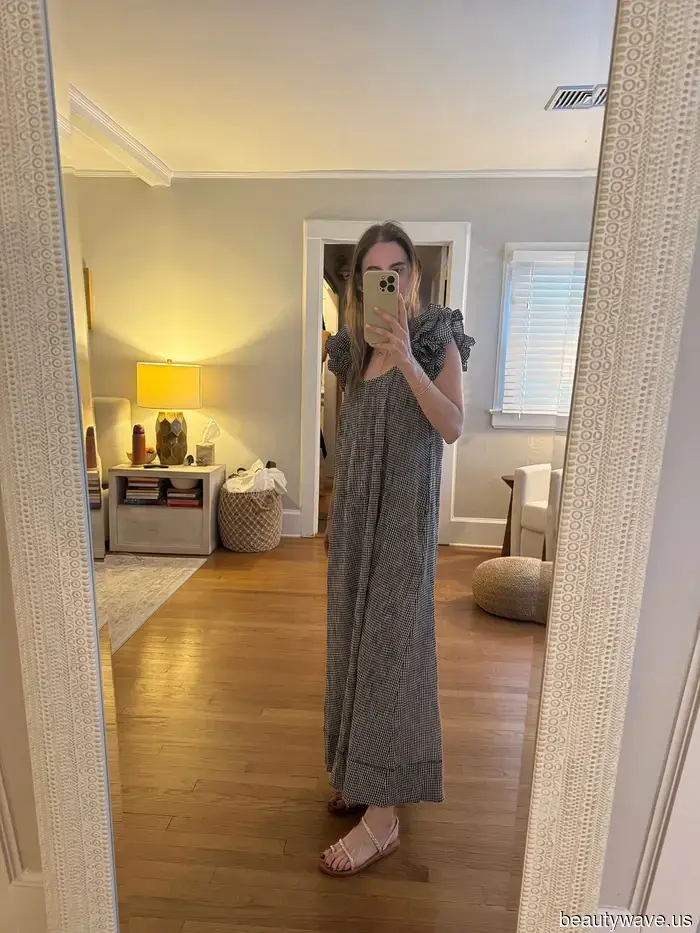 I work in fashion in NYC—here are the seven summer shoe trends featuring in my capsule wardrobe.