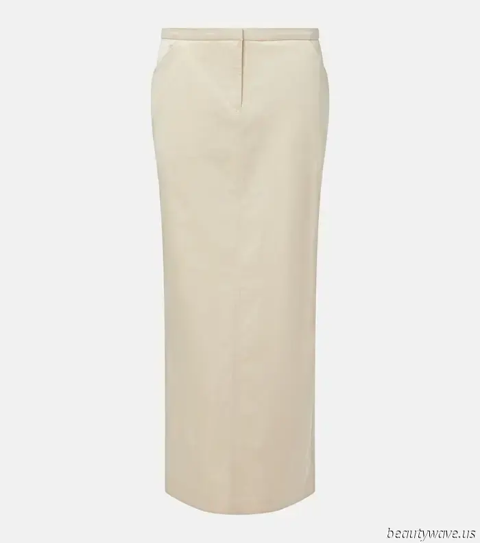 Neither Maxi nor Midi: This Skirt Trend That Falls in Between Is the Most Elegant of All
