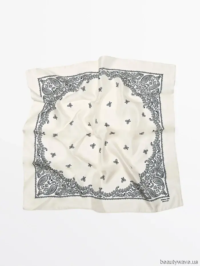 Every stylish girl you know already has these fall items on their wish lists.