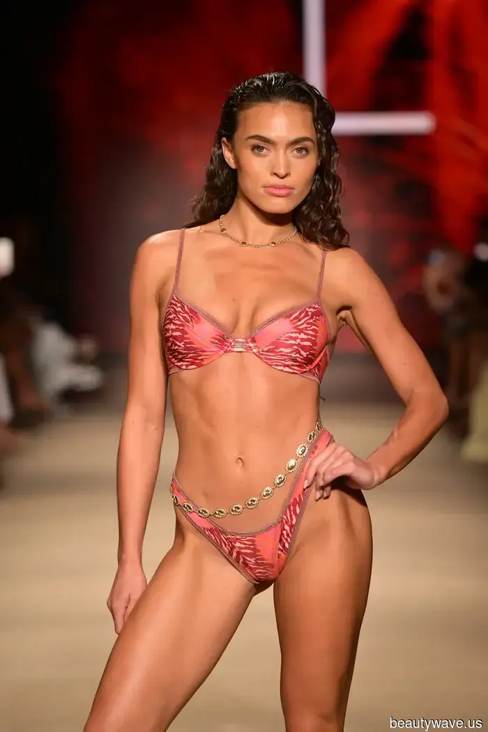 I Recently Returned From Miami Swim Week: Here Are 8 Must-Know Trends for It-Girls