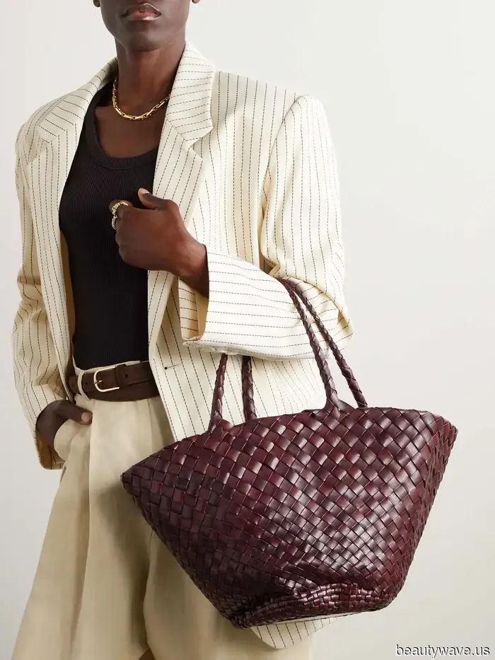 Estoy Pasando por Alto a Scruffy en el Aeropuerto&mdash;5 Atuendos de Viaje Simples que Lucen Mucho Más Elegantes