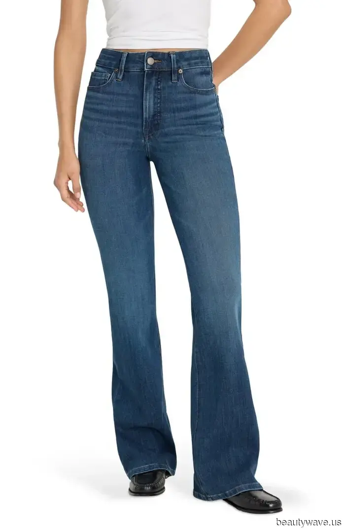 Ho iniziato con 30 paia di jeans *troppi*&mdash;ecco cosa è sopravvissuto al mio enorme ripulire dell'armadio.