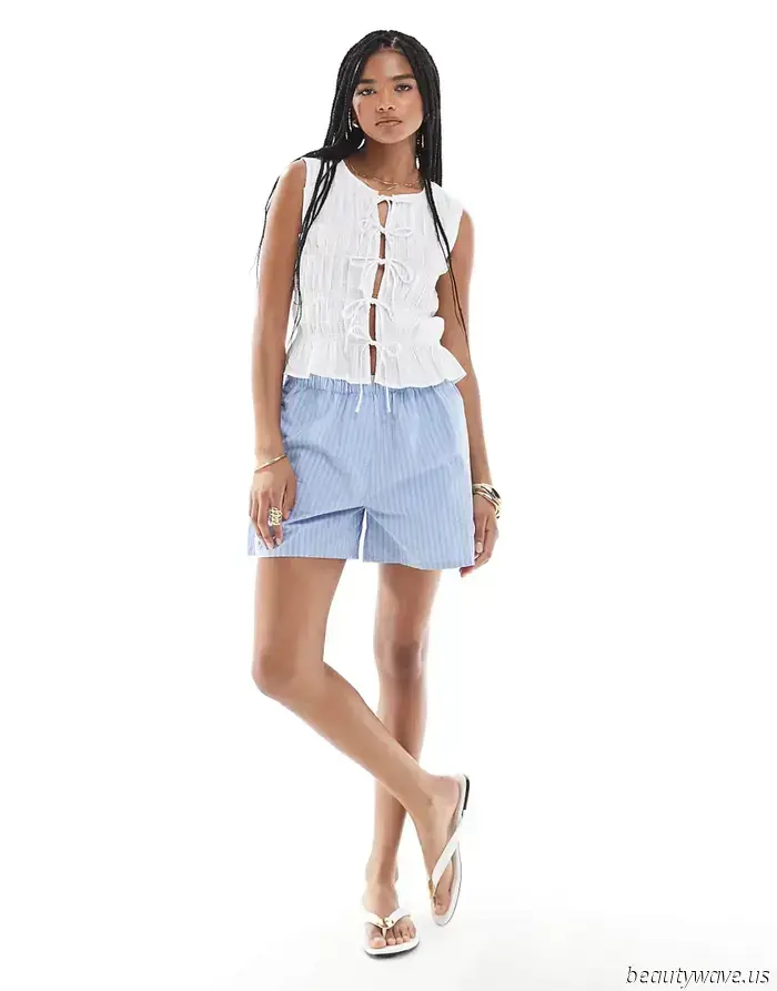 This top trend is far more stylish than any old t-shirt, making jeans and skirts look incredibly beautiful.