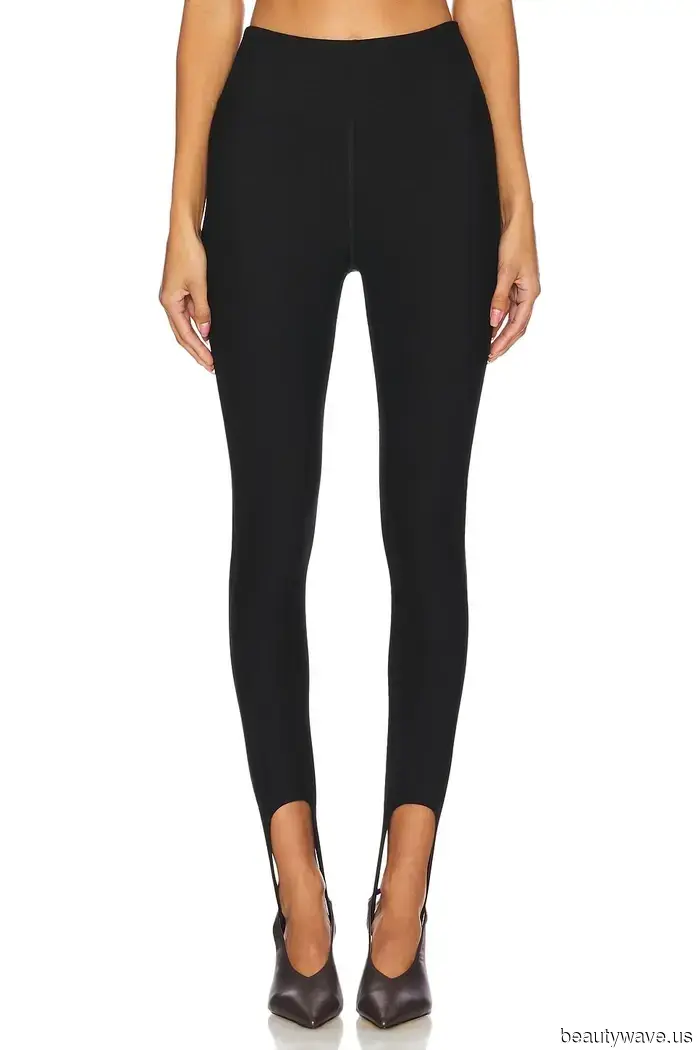 This Previously Outdated Legging Trend Is Being Revived by Designers and the Fashion Community.