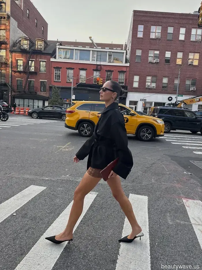 This stylish color combination is trendier than beige and black and is poised to take over fall wardrobes.