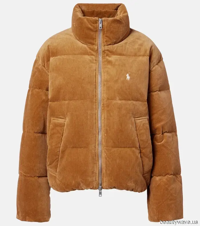 Tieni i leggings e le sneakers&mdash;Questo è il modo da It-Girl di indossare un piumino per l'inverno 2025