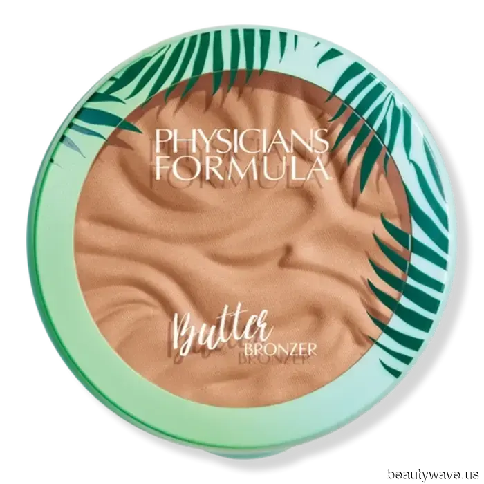 Dua Lipa jura por estos productos básicos aprobados por editores de belleza para un maquillaje fácil y diario.