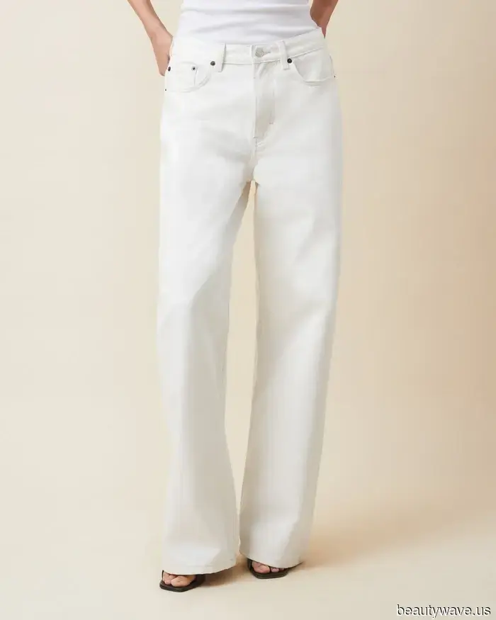 If you're aiming for a chic look this summer, swap out barrel jeans for one of these 6 denim trends.