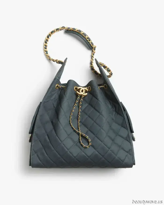 La bolsa de mano Chanel de 5 mil libras que las personas de moda usan en festivales y llevan a la playa