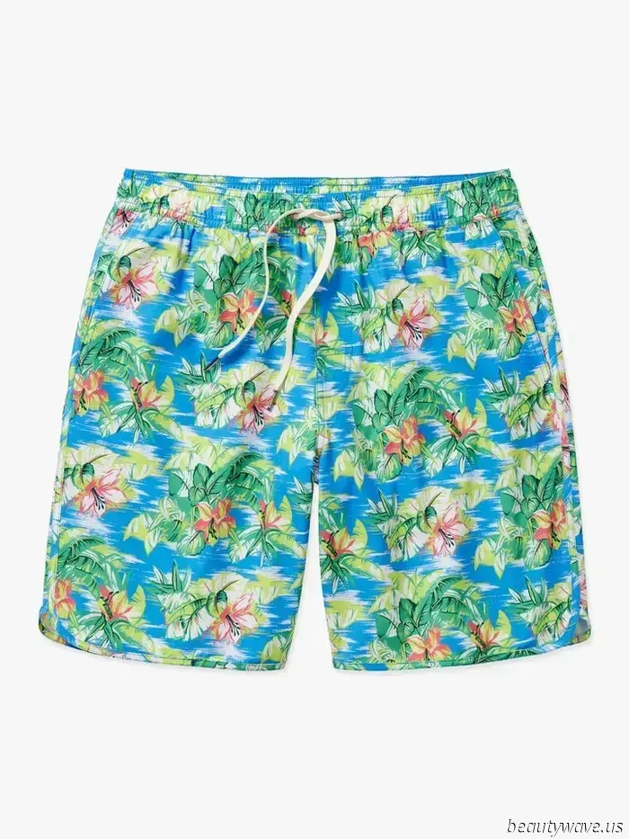 If I Were Traveling to Puglia, Majorca, or Maui, Here's What I'd Bring.