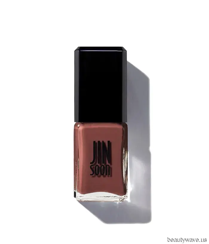 Anne Hathaway sported this sheer pink nail polish priced at $18 during the filming of The Devil Wears Prada 2.