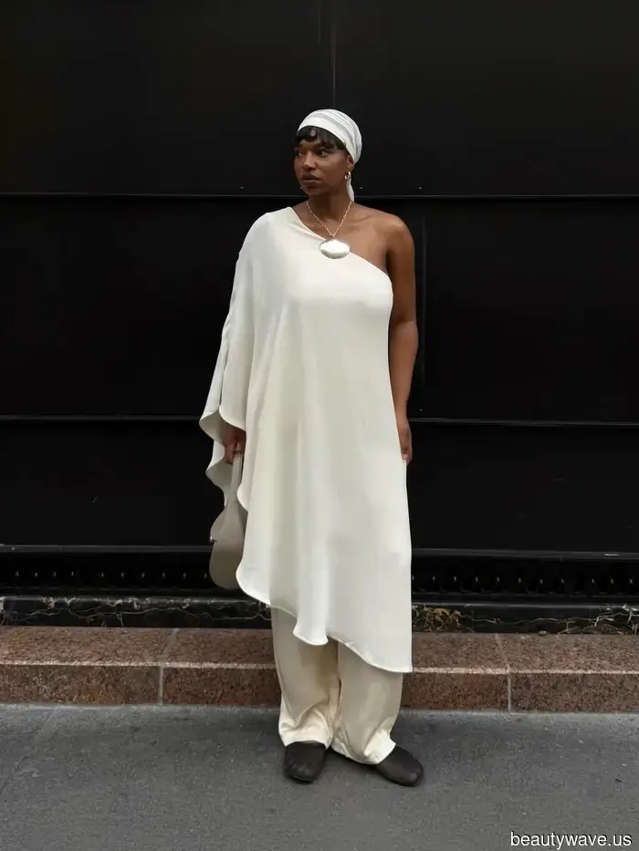 Se vuoi apparire elegante quest'estate dimentica i jeans e indossa invece questa tendenza di pantaloni chic.