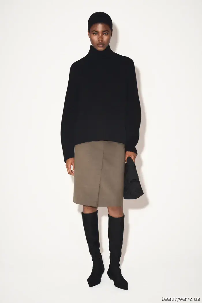 Ho appena risparmiato 1200 dollari acquistando questo maglione COS virale invece del suo riferimento di design.