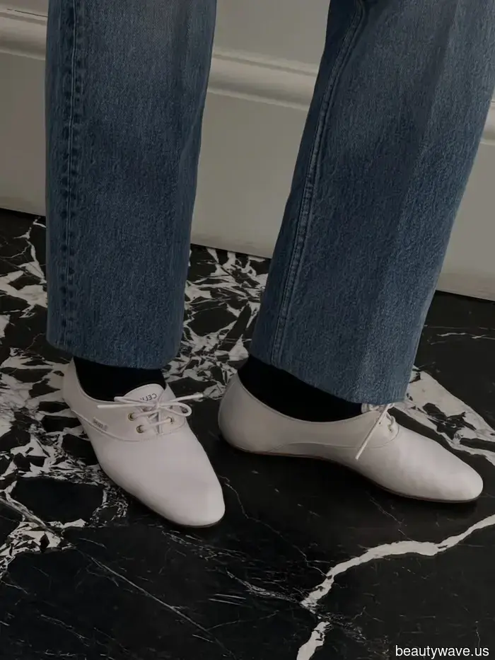 French Women Have a Hidden Affection for Sneakers—5 Summer Trends They’re Now Frequently Embracing