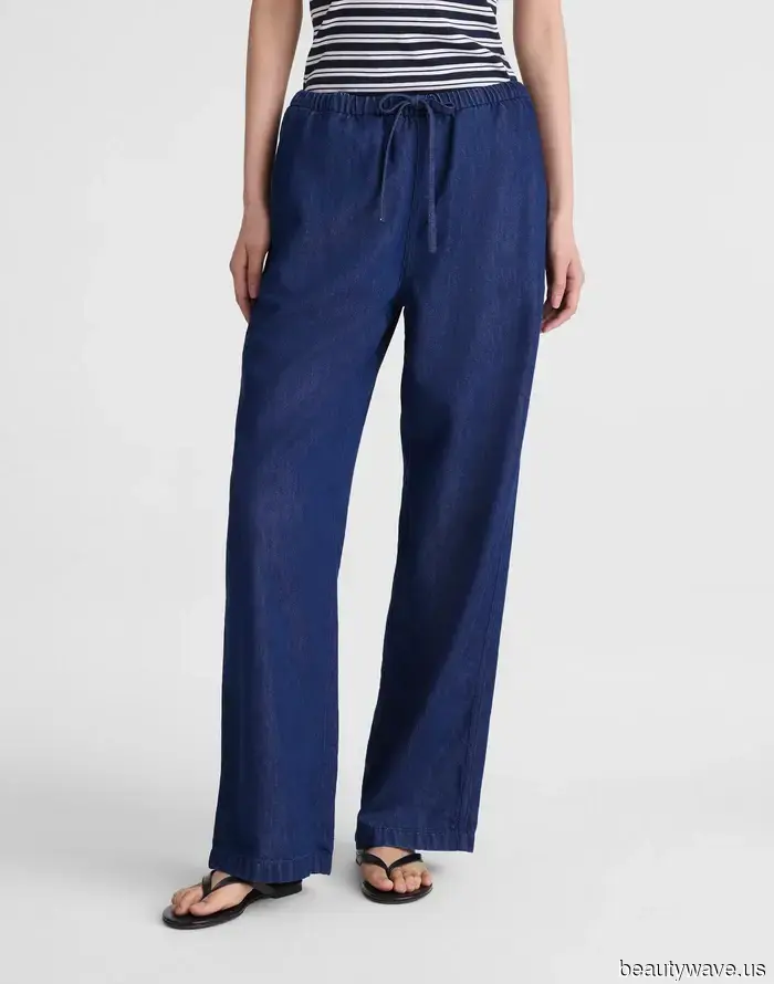 Confirmed: This Is the Exact Subtle Jeans Trend to Pair with Flats This Summer