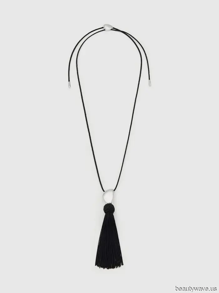 The Unexpected Jewelry Trend That People Are Pairing With Coats and Sweaters This Season