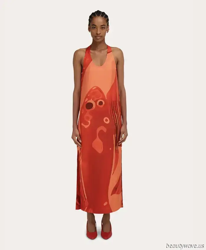 In case you missed it, it's a Sardine Girl Summer! Here are the most stylish pieces to help you embrace the trend.