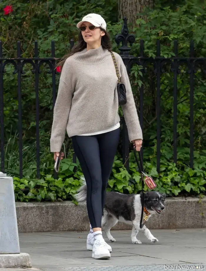 If you plan to wear leggings in 2025, please style them only in these ways, these ways, and these ways.