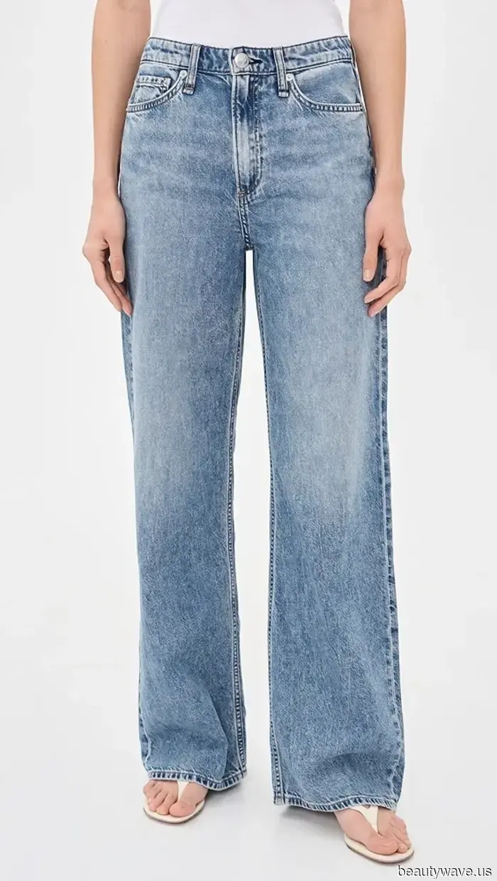 Da Parigi a New York, ecco come tutti i chic stanno abbinando i jeans quest'estate&nbsp;