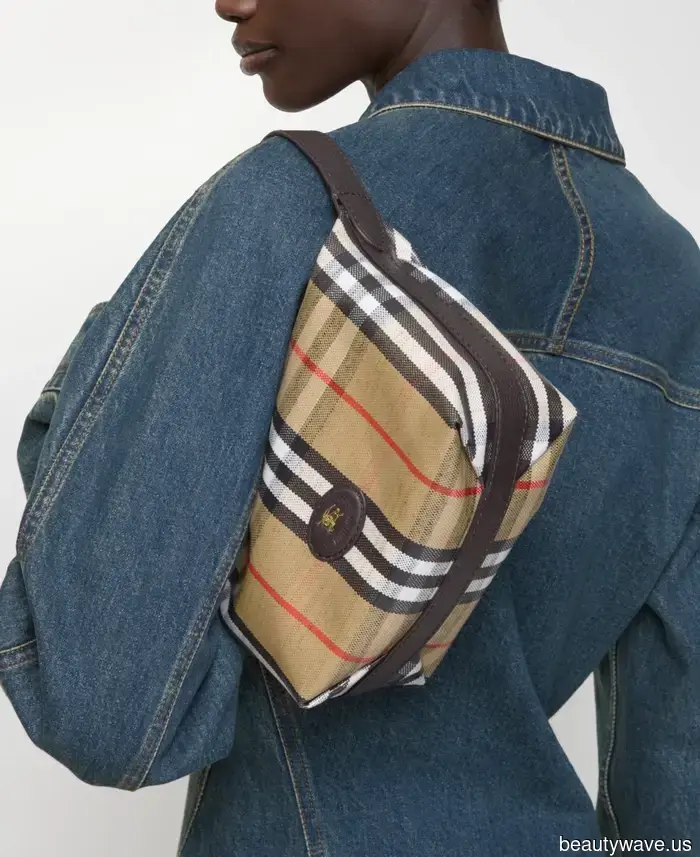 Confirmed: These Are the Flat Shoes Style Icons Are Pairing with Jeans and Skirts This Spring.