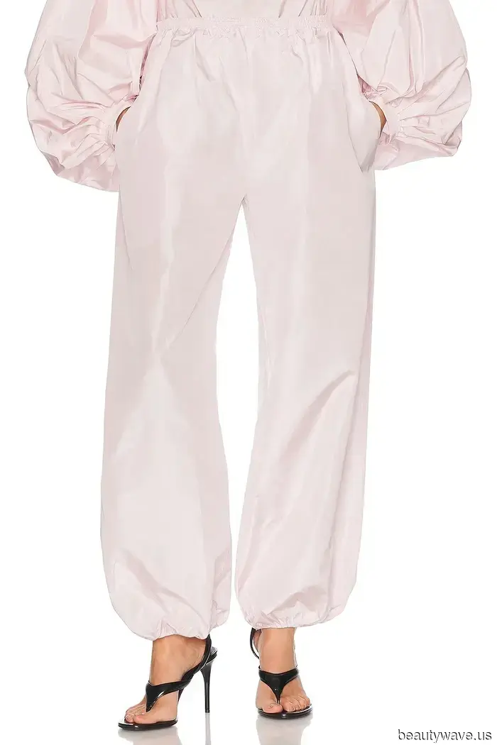 Auf Wiedersehen, Bubble Shorts&mdash;Jeder überall trägt stattdessen diesen "veralteten" Hosen-Trend.